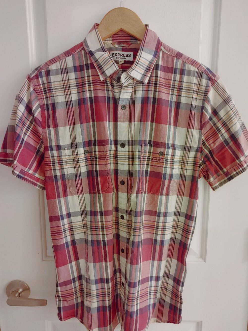 EXPRESS - Pink & Cream Plaid Soft Wash Short Sleeve Casual Shirt - Medium